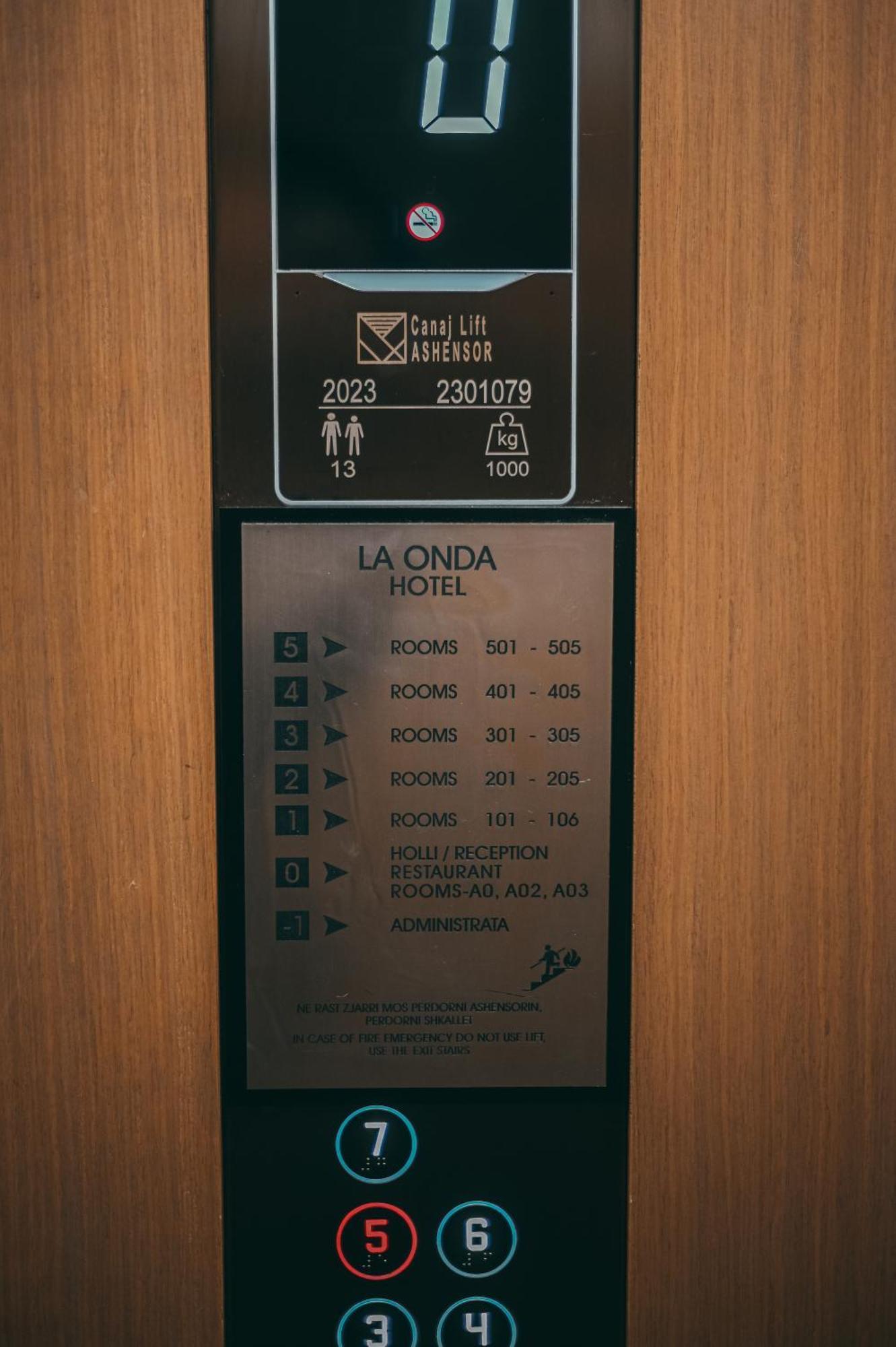 La Onda Hotel Durres Bagian luar foto